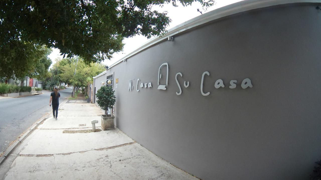Hotel Mi Casa Su Casa Randburg Esterno foto
