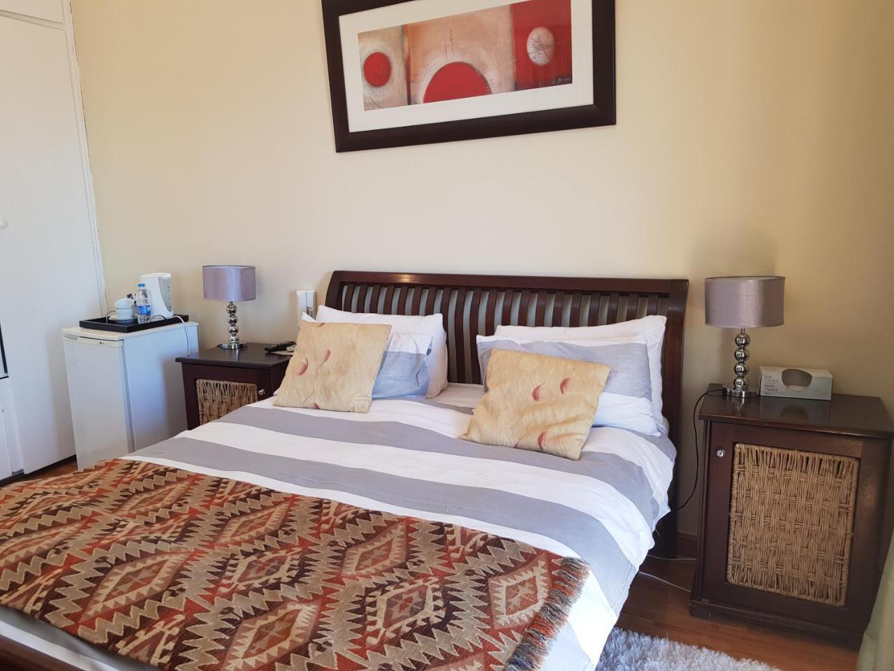 Hotel Mi Casa Su Casa Randburg Esterno foto