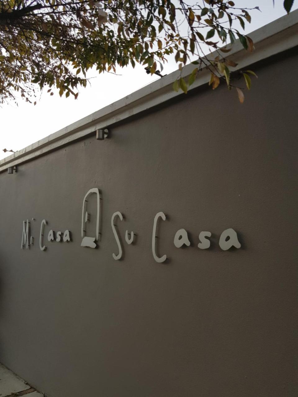 Hotel Mi Casa Su Casa Randburg Esterno foto