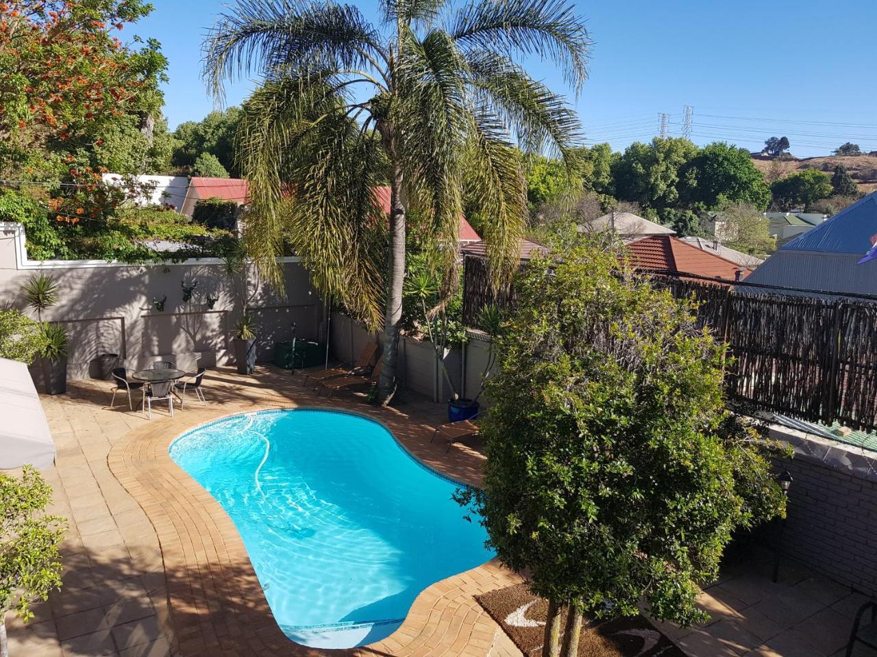 Hotel Mi Casa Su Casa Randburg Esterno foto