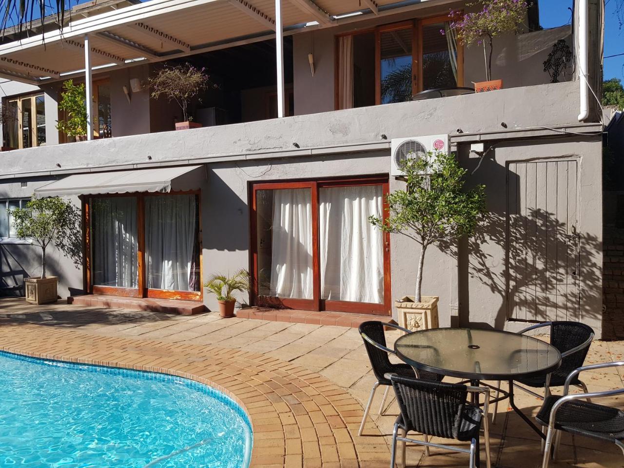 Hotel Mi Casa Su Casa Randburg Esterno foto